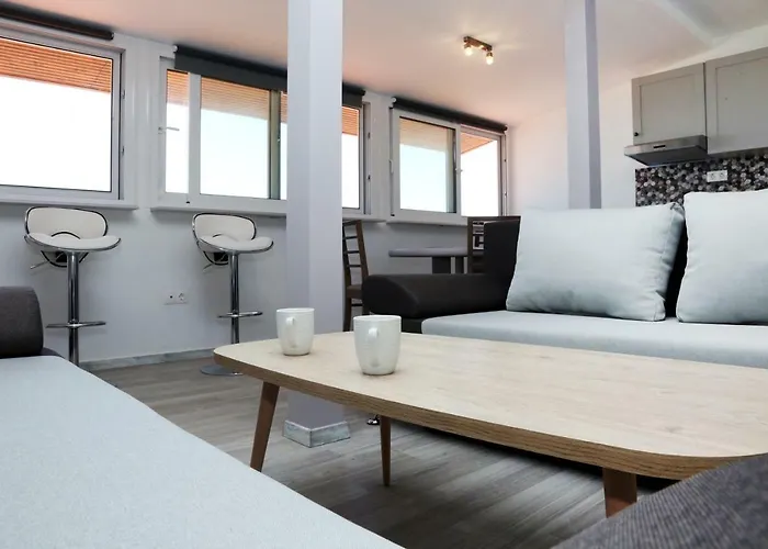 Apartman Ermioni *