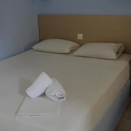 Ermioni 3*