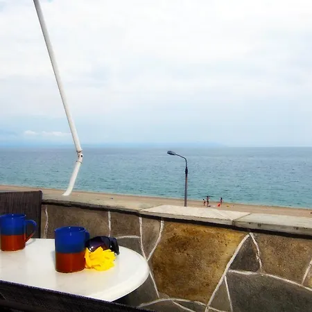 Apartment Ermioni *