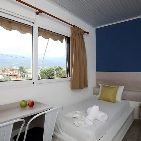 Ermioni 3*